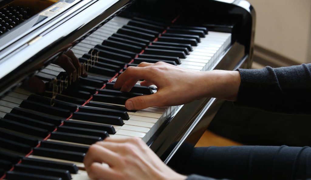 Whether you want to learn a new skill or pick up where you left off, see what music tuition is on offer with SU Arts.