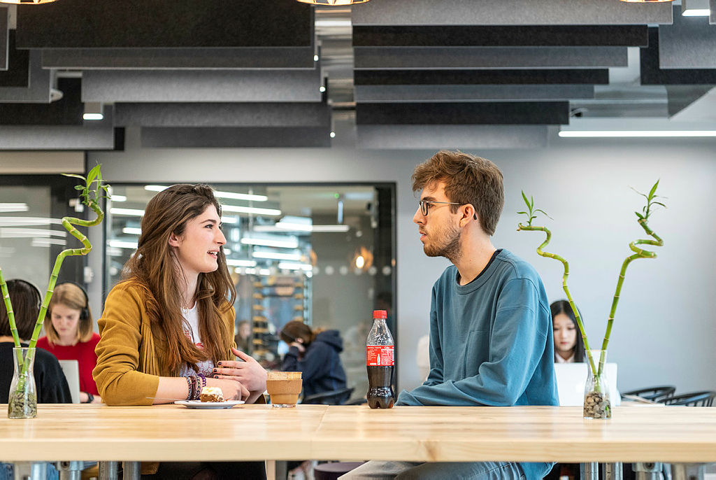 Meet like-minded students from Postgraduate Taught courses to share your experiences both through your courses and outside of your learning.