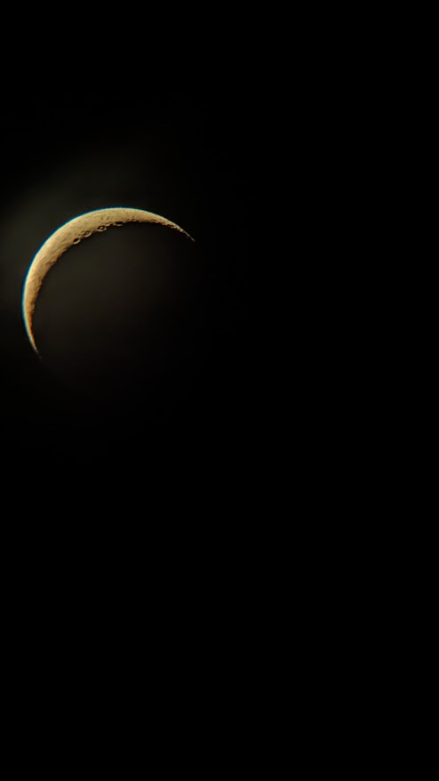 A cresent moon